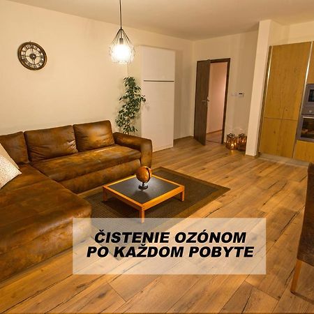 A-Partman Sk - Main Square - Private Parking - Mountain View - Top Floor - 82 M2 بوبراد المظهر الخارجي الصورة